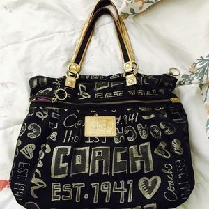 Coach Poppy Signature Tote